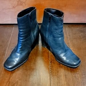 Black ankle high boots - size: 5 1/2 - Used
